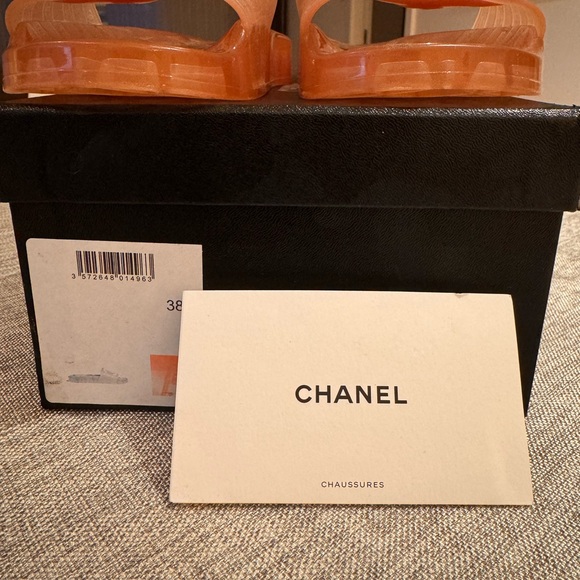 Chanel Pool Slide - Picture 3 of 5